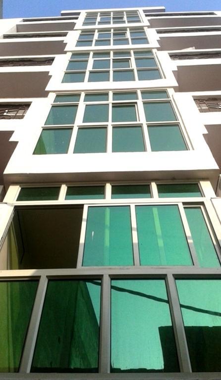Charanpahari Hotel นิวเดลี ภายนอก รูปภาพ